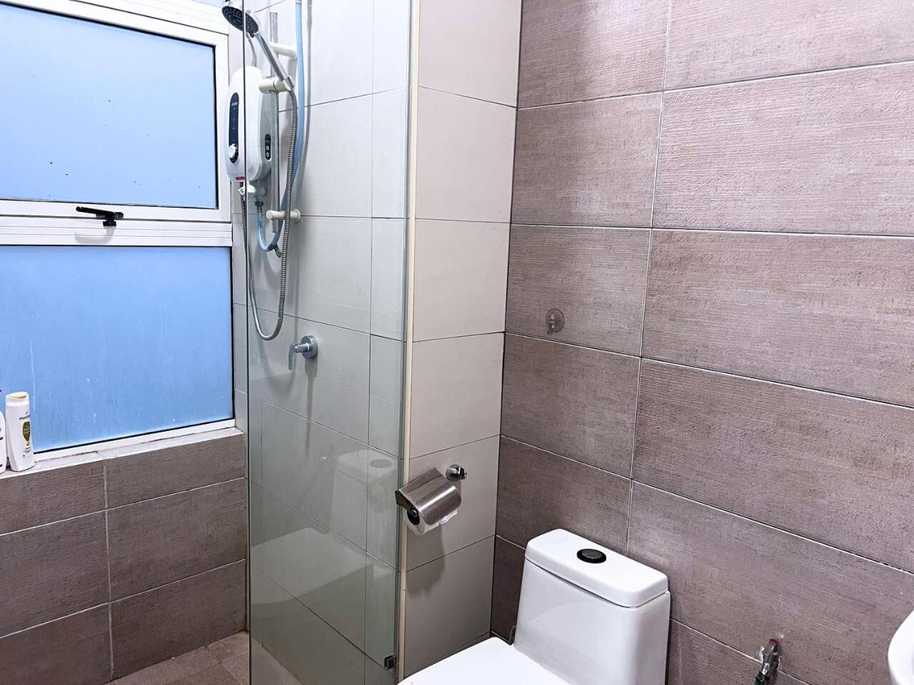 Seaview Homestay Masai By Heyday מראה חיצוני תמונה